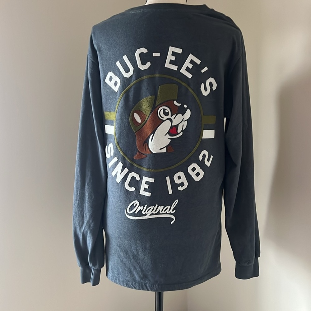 Buc-ees long sleeve tshirt, size Small
